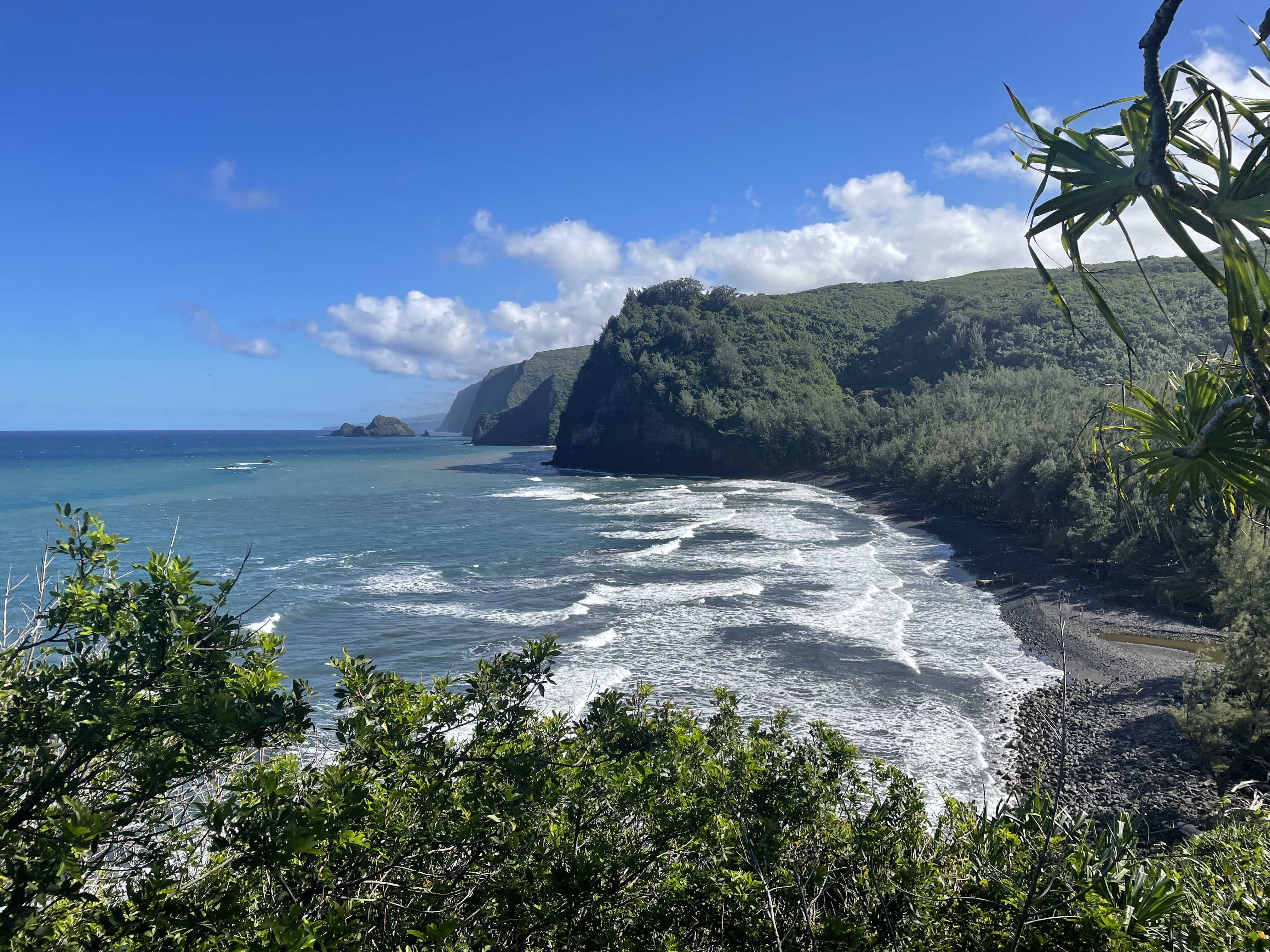 View along the Pololu Valley hike